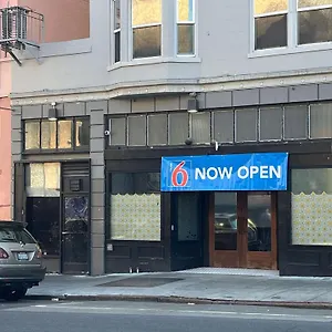 Htl587埃森德典藏酒店 酒店