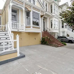 Charming Victorian Oasis With An Elegant And Spacious Haven